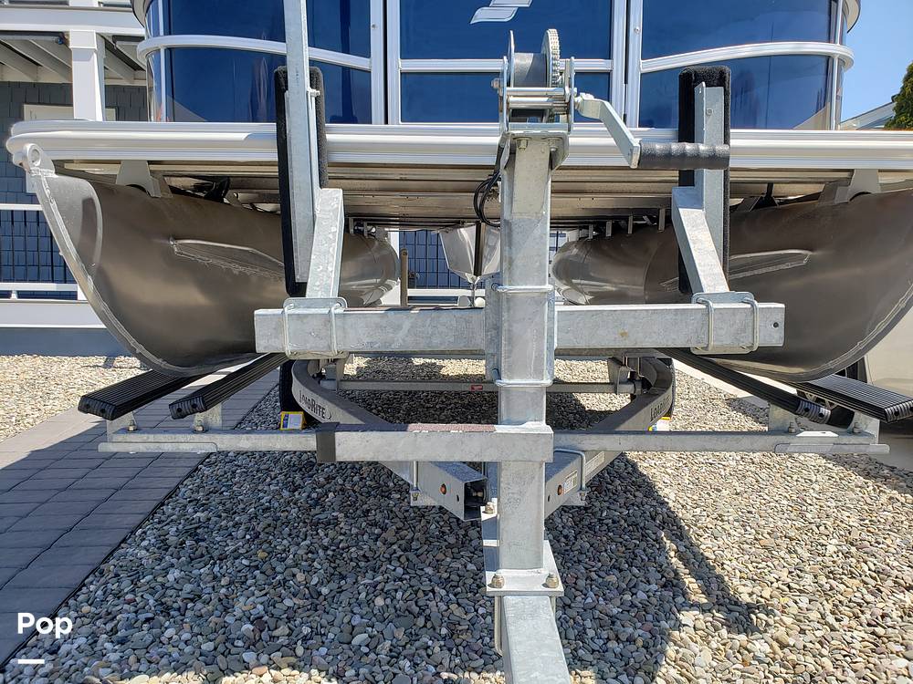 Slide: The Image of Starcraft LX16R 2023 - 15377589