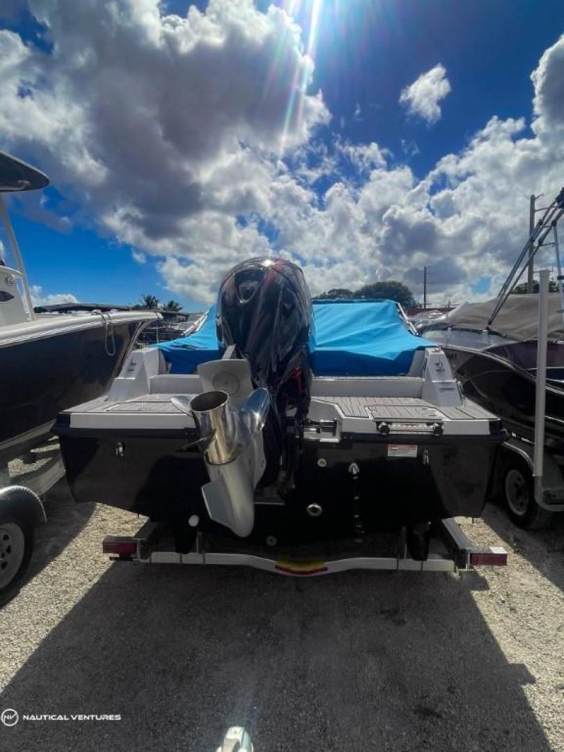 Slide: The Image of Starcraft SVX 210 OB 2023 - 3575074