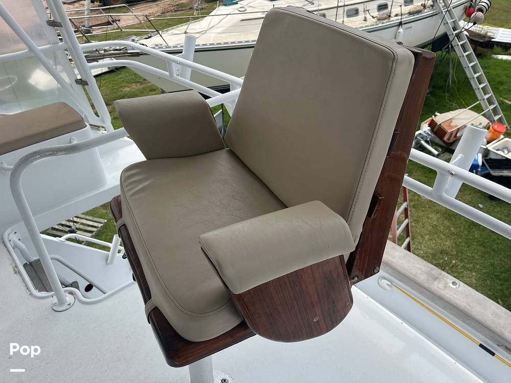 Slide: The Image of Captain's Chair - 14171991