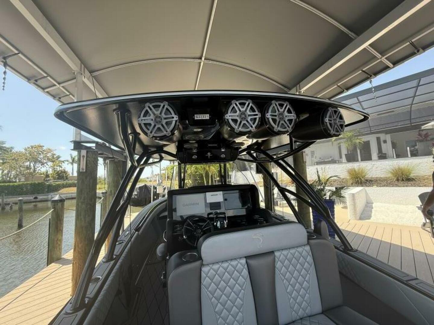 Slide: The Image of Statement 350 Open Center Console 2020 - 5297011