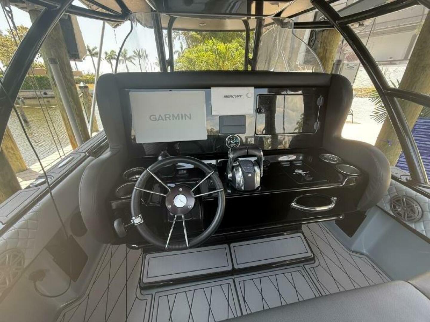 Slide: The Image of Statement 350 Open Center Console 2020 - 5297014