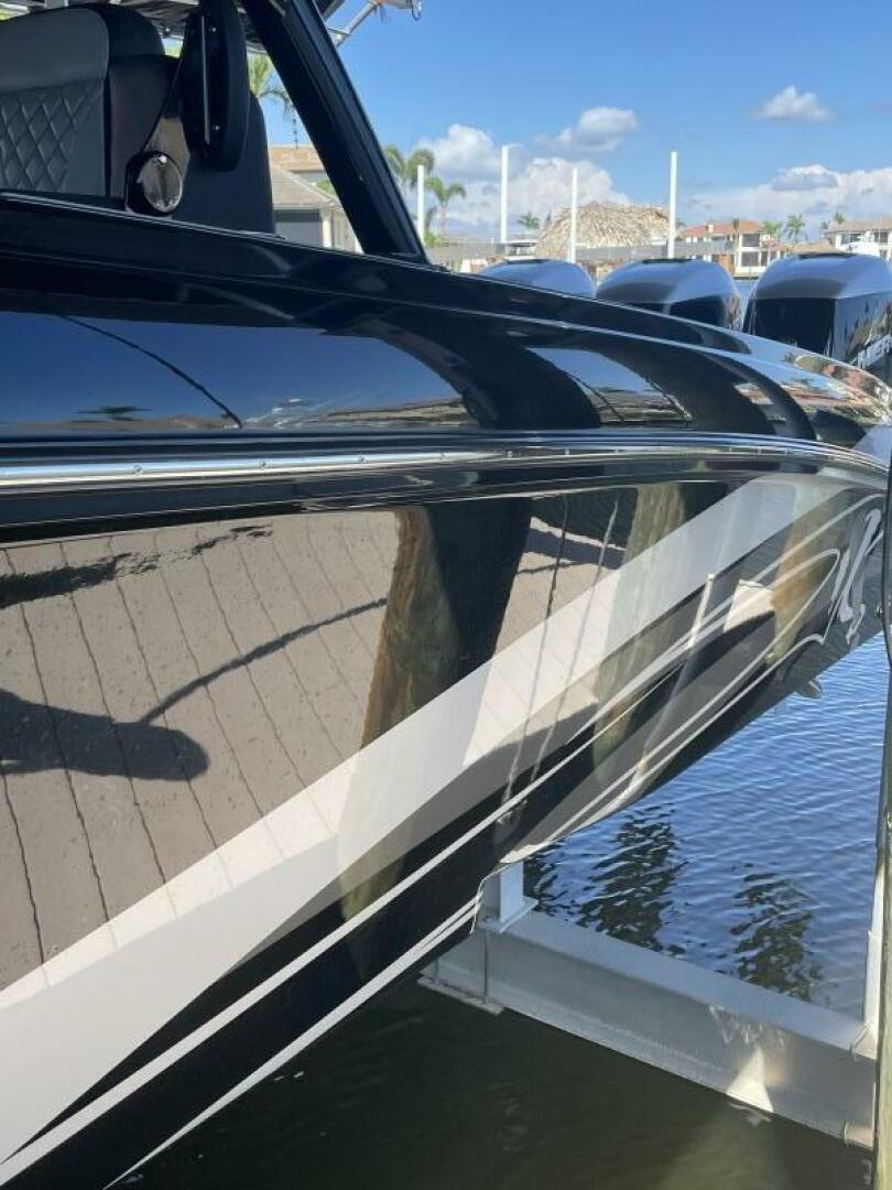 Slide: The Image of Statement 350 Open Center Console 2020 - 5297039