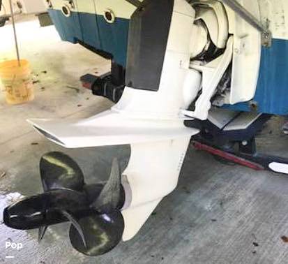 Slide: The Image of Volvo Penta 290 DP-E Drive - 10516539