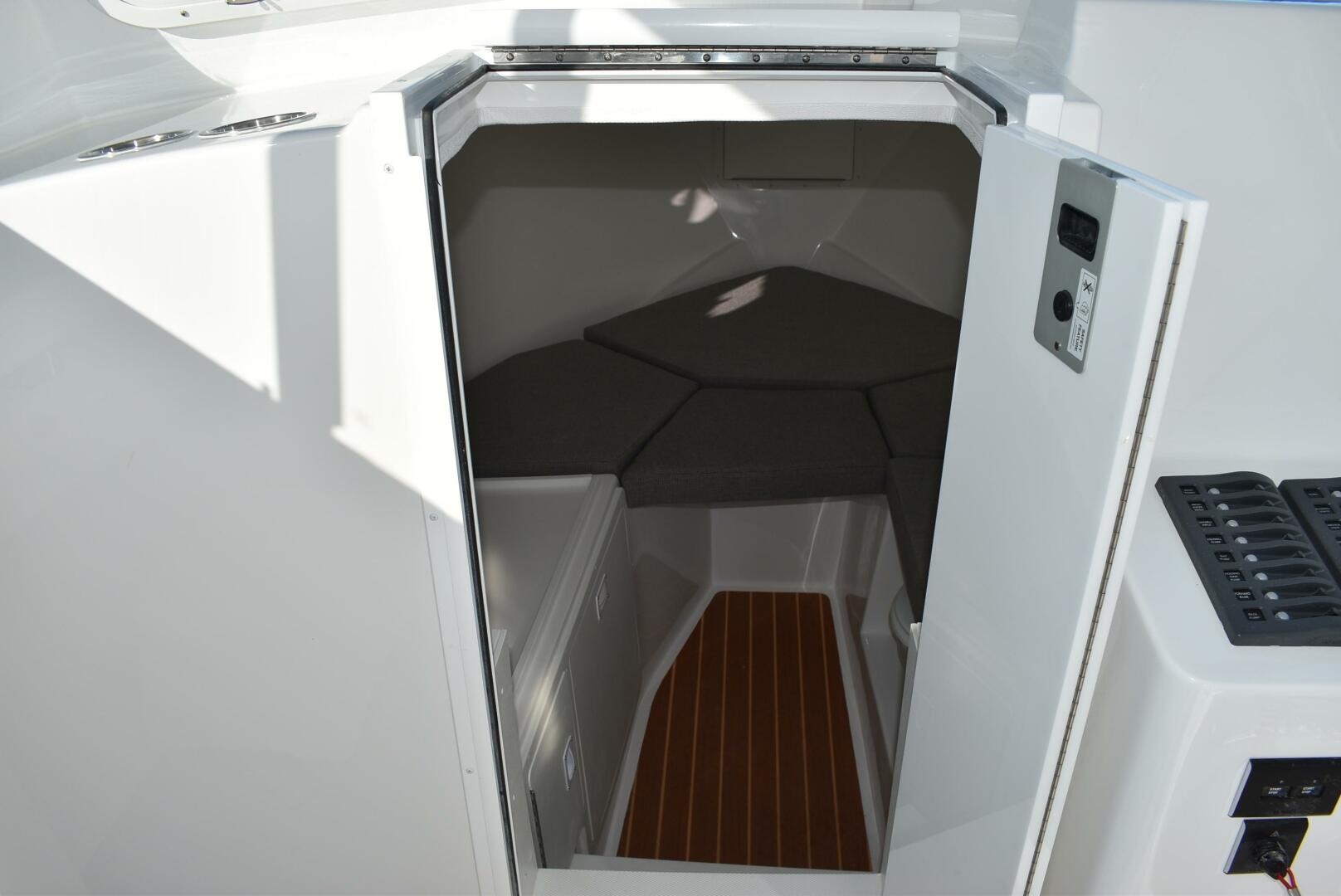 Slide: The Image of Steiger Craft 31 Fisherman 2025 - 5092064