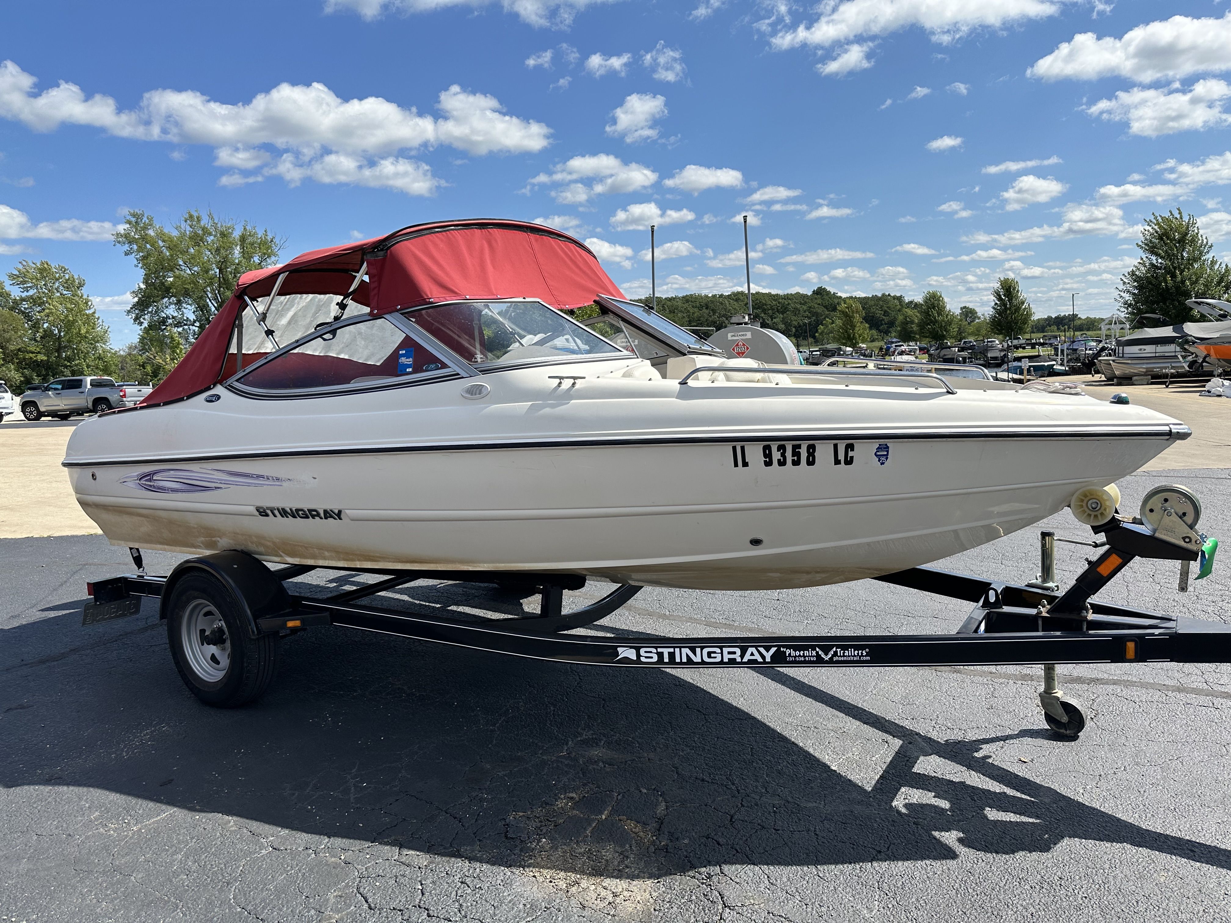 Slide: The Image of Stingray 185LS 2011 - 1