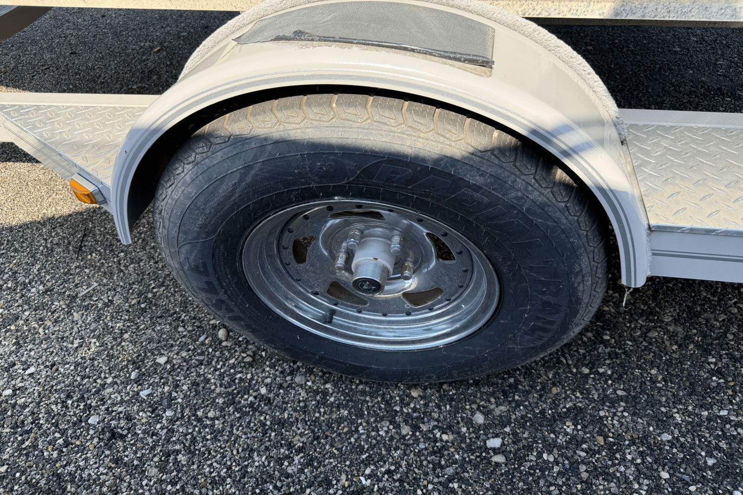 Slide: The Image of Stingray 185 LX 2010 - 13