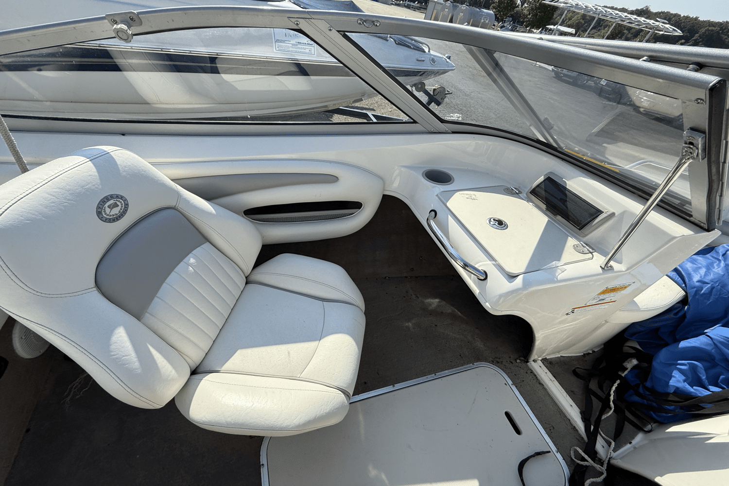 Slide: The Image of Stingray 185 LX 2010 - 7