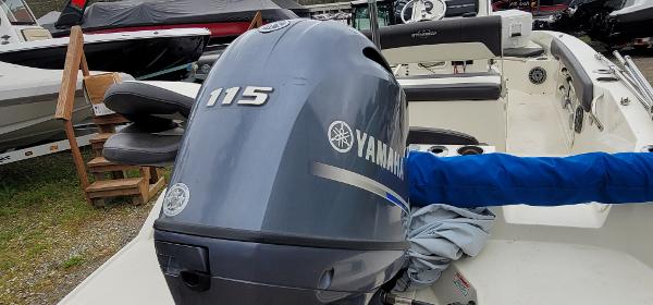 Slide: The Image of 2019 Stingray 186 CC boat with Yamaha 115 outboard motor. - 4