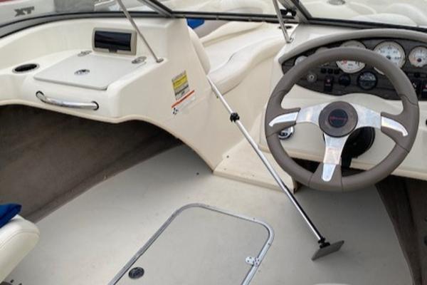 Slide: The Image of Stingray 195 LX 2009 - 3