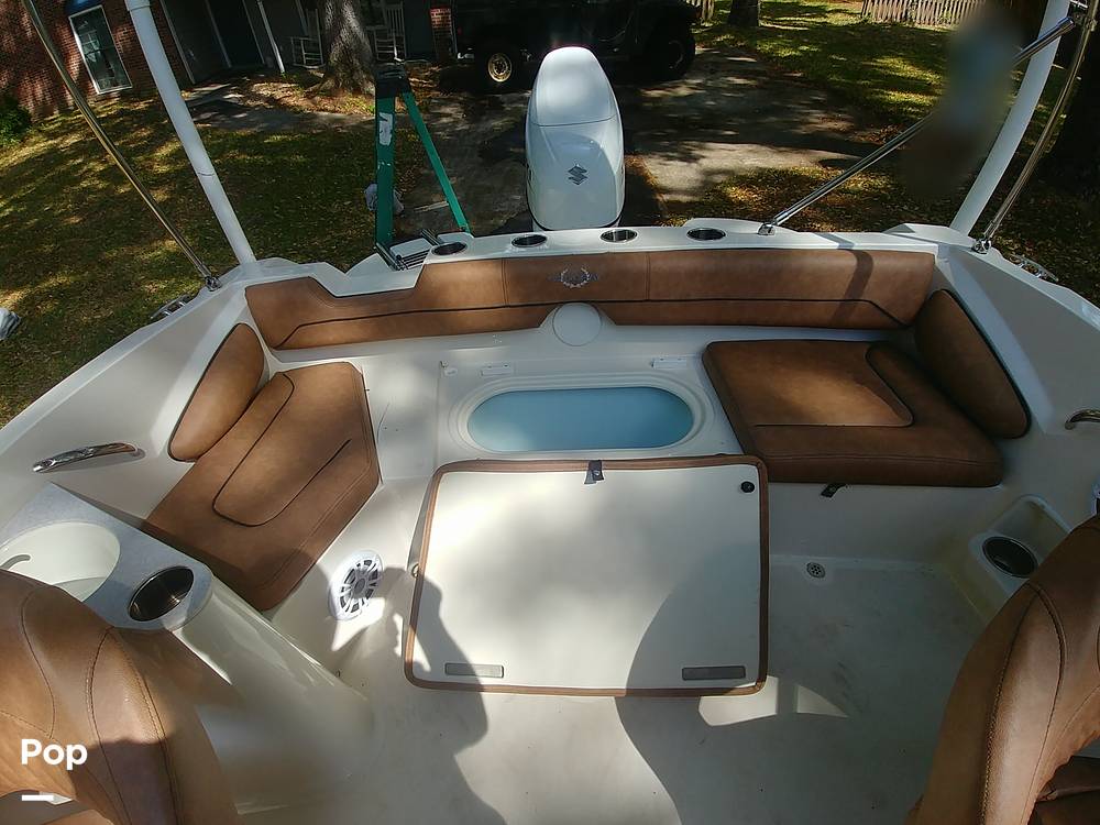 Slide: The Image of Stern Seating &amp; Livewell/cooler - 15370883