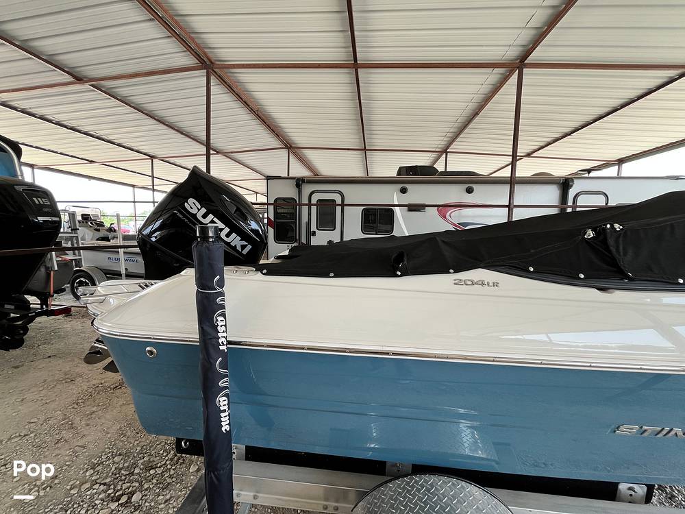 Slide: The Image of Stingray 204LR 2021 - 15464251