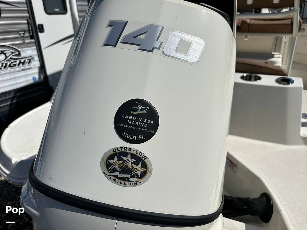Slide: The Image of Stingray 206 CC 2021 - 21