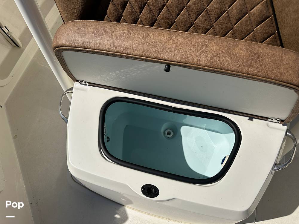 Slide: The Image of Stingray 206 CC 2021 - 85