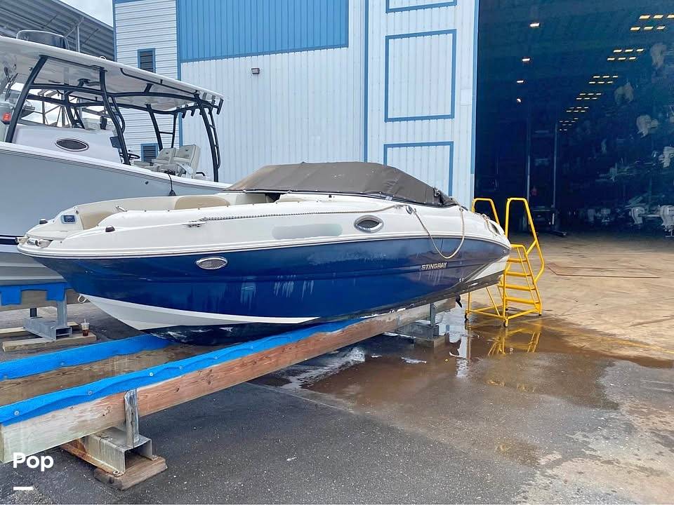 Slide: The Image of Stingray 215LR 2015 - 15442561