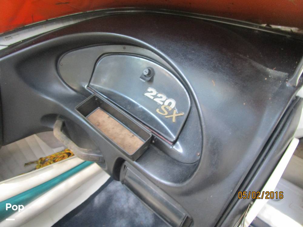 Slide: The Image of Stingray 220SX 1999 - 2900821