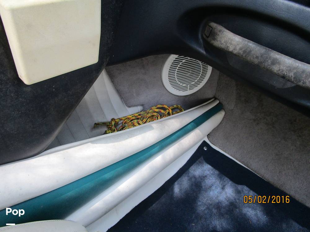 Slide: The Image of Stingray 220SX 1999 - 2900824