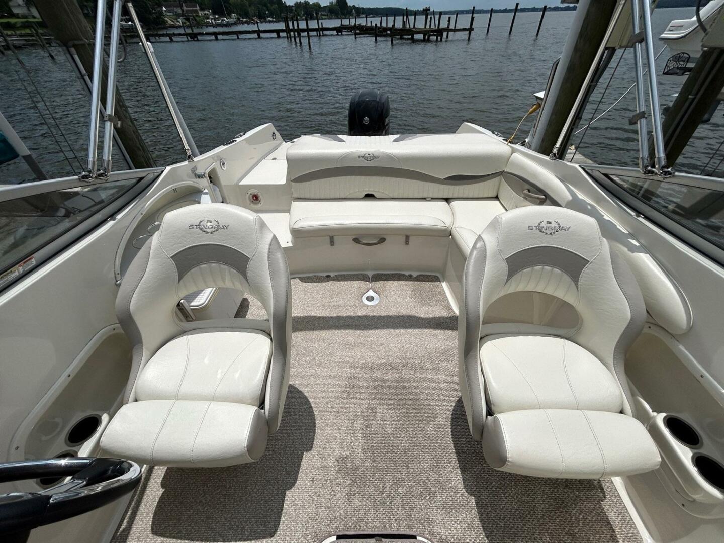 Slide: The Image of Stingray 234 LR 2013 - 5490272