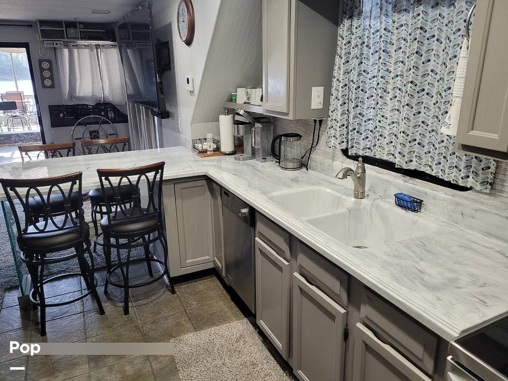 Slide: The Image of New Lightweight Countertops - 2024 Updates - 14957405