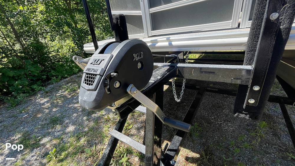 Slide: The Image of Power Tongue Jack - 10866757