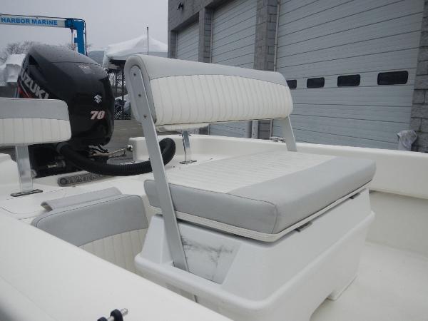 Slide: The Image of 2016 Sundance 17 Center Console boat with Suzuki 70 outboard motor. - 19