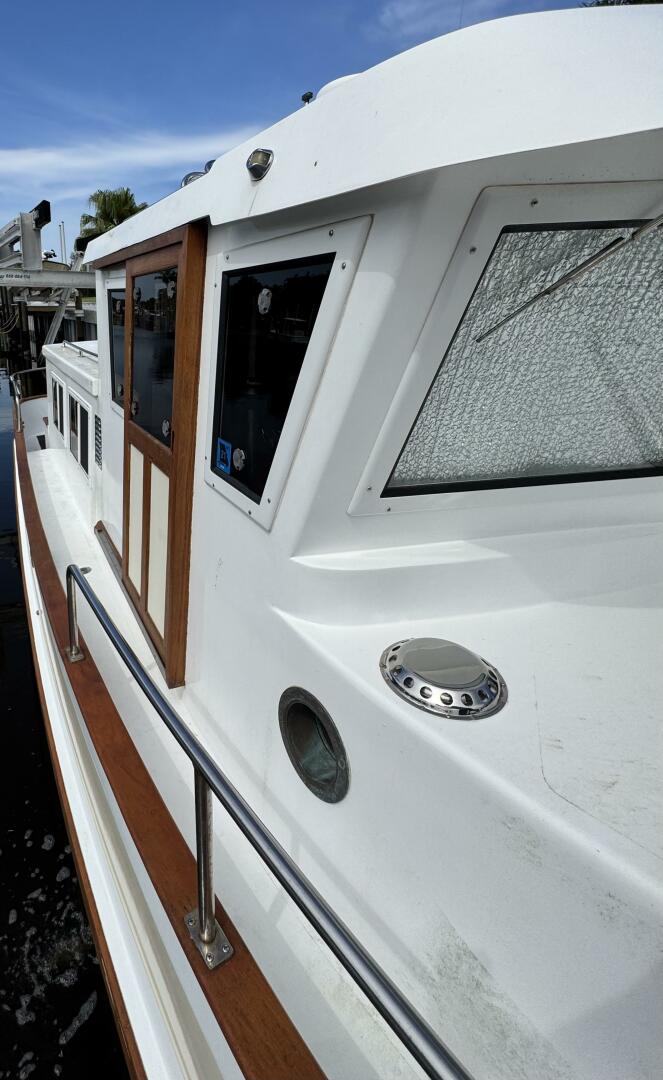 Slide: The Image of Sundowner Tug 30 1984 - 5482177