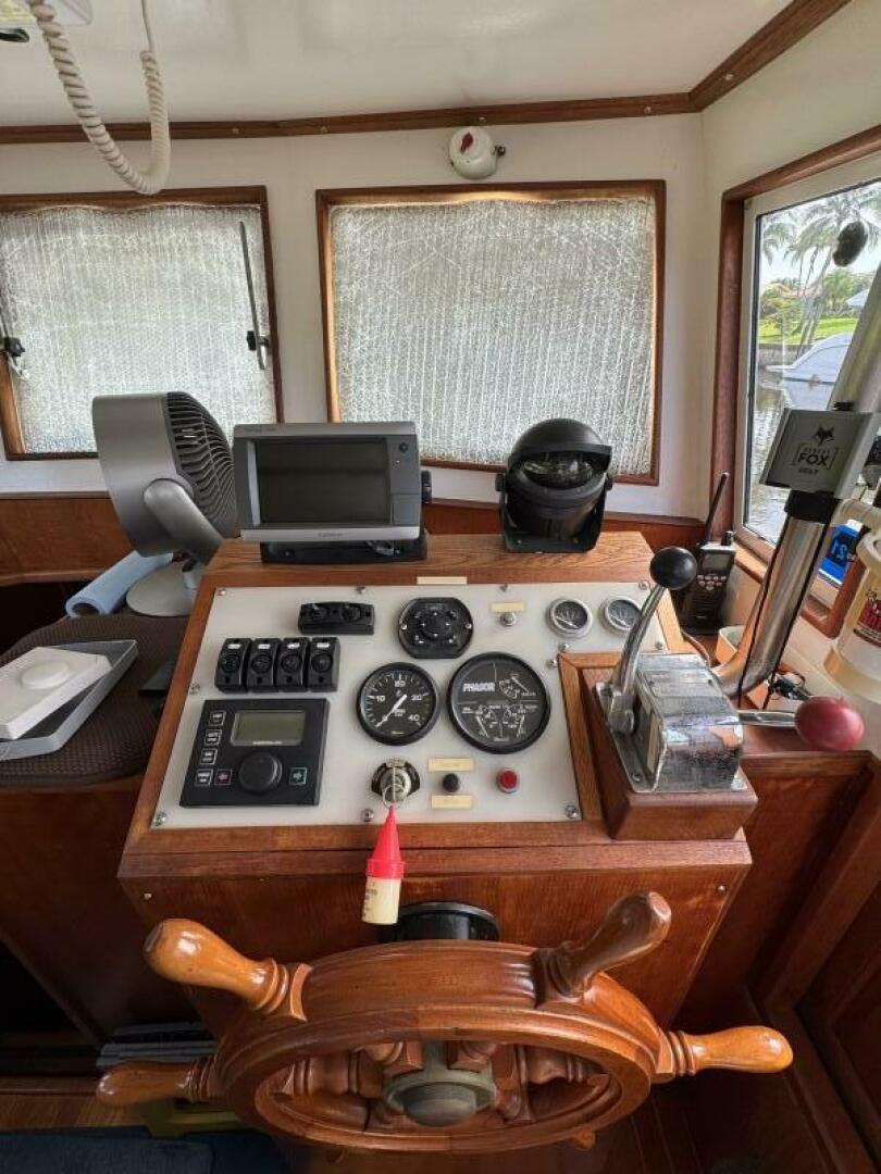 Slide: The Image of Sundowner Tug 30 1984 - 5482126