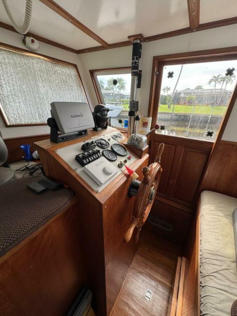 Slide: The Image of Sundowner Tug 30 1984 - 5482146