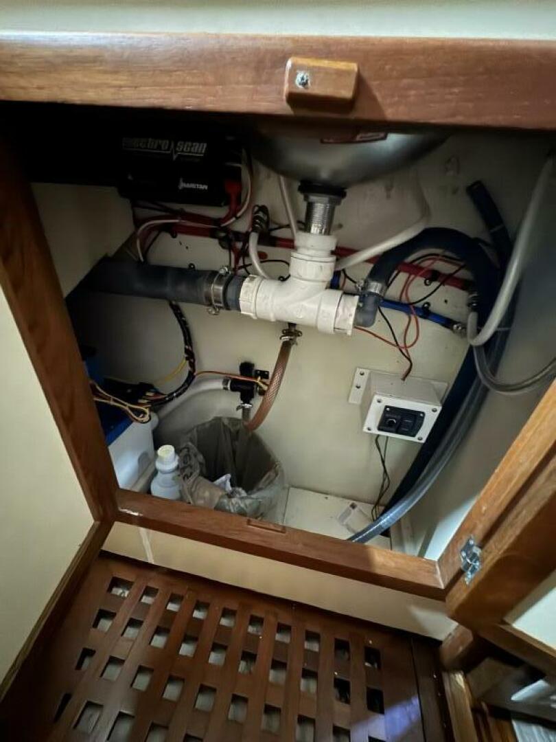 Slide: The Image of Sundowner Tug 30 1984 - 5482156