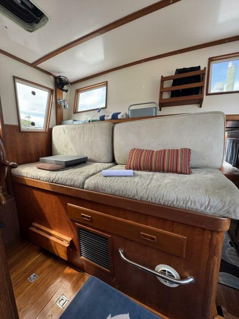 Slide: The Image of Sundowner Tug 30 1984 - 5482160