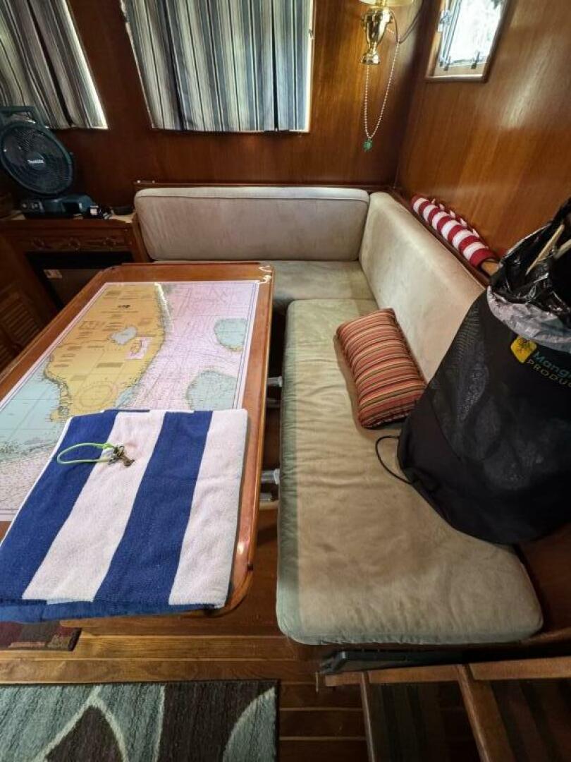 Slide: The Image of Sundowner Tug 30 1984 - 5482173