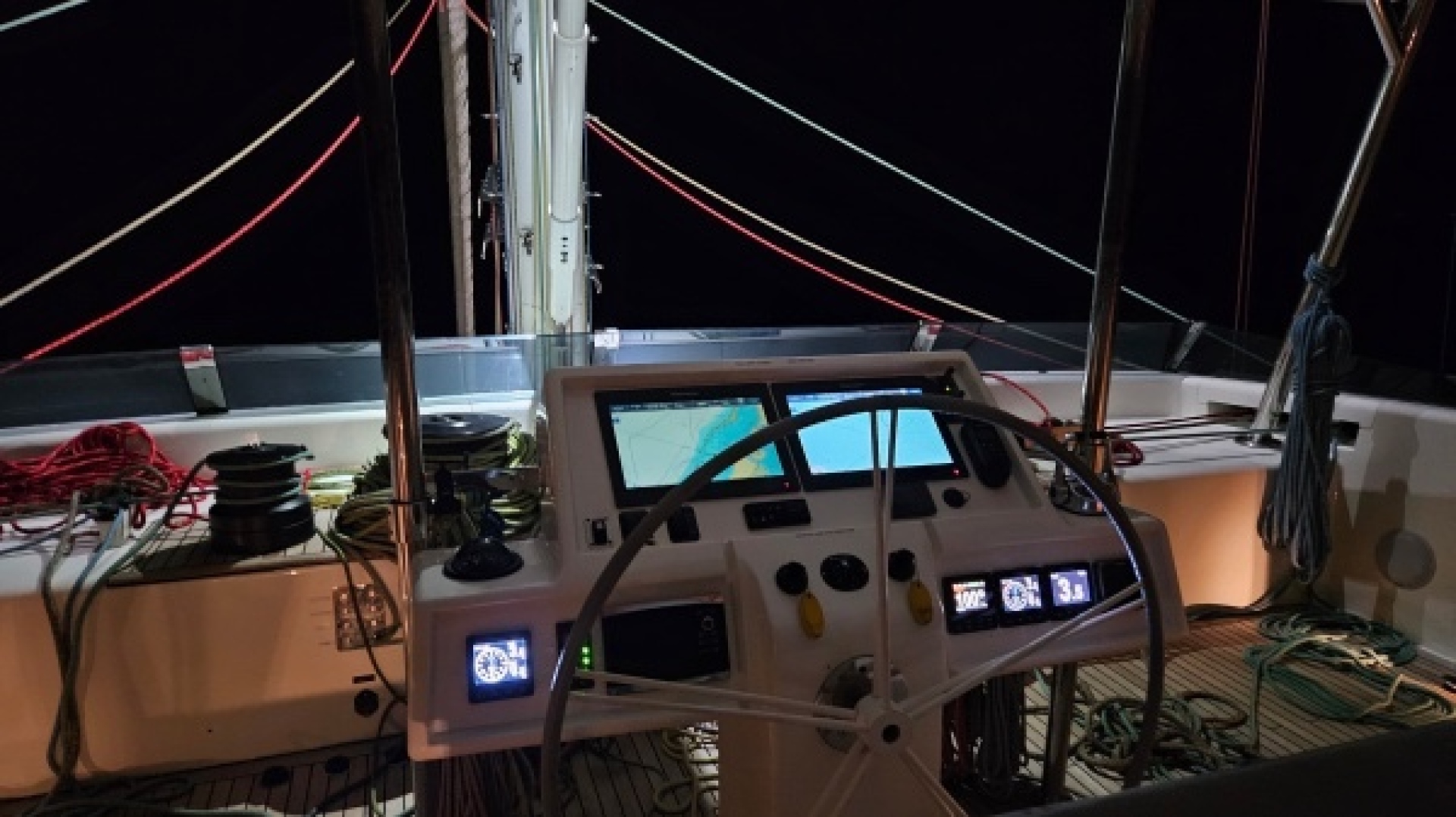 Slide: The Image of Used Sail Catamaran for sale 2017 Sunreef 88 DD - LITTLE GIANT - 4892383