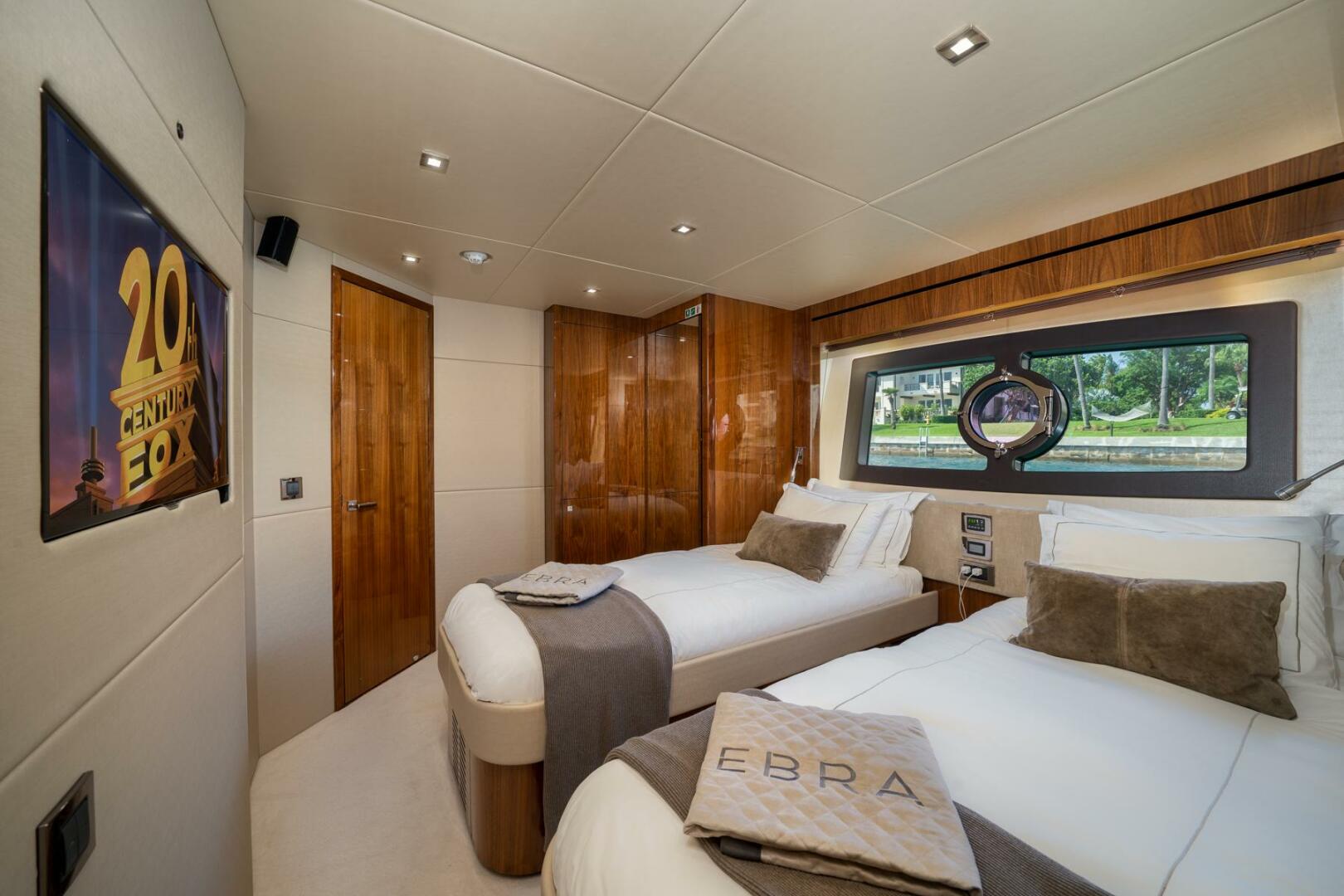 Slide: The Image of Sunseeker 28 Meter 2015 Sunseeker 28 Meter for sale  - 3873208