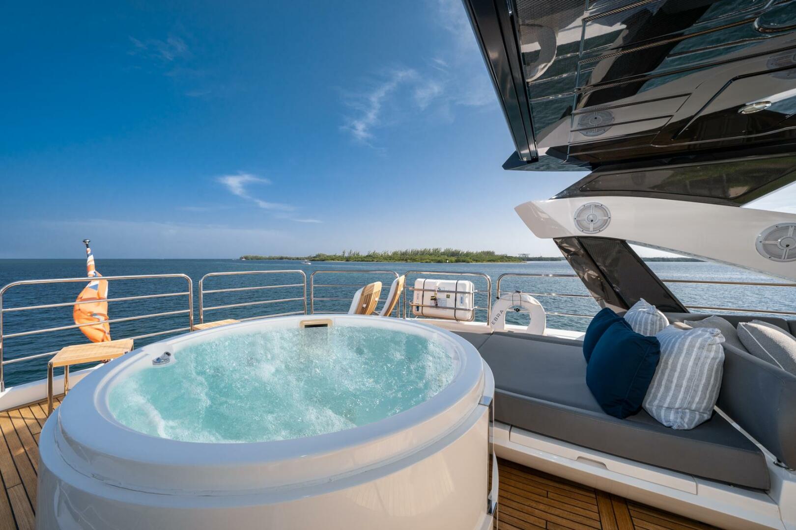 Slide: The Image of Sunseeker 28 Meter 2015 Sunseeker 28 Meter for sale  - 3873217