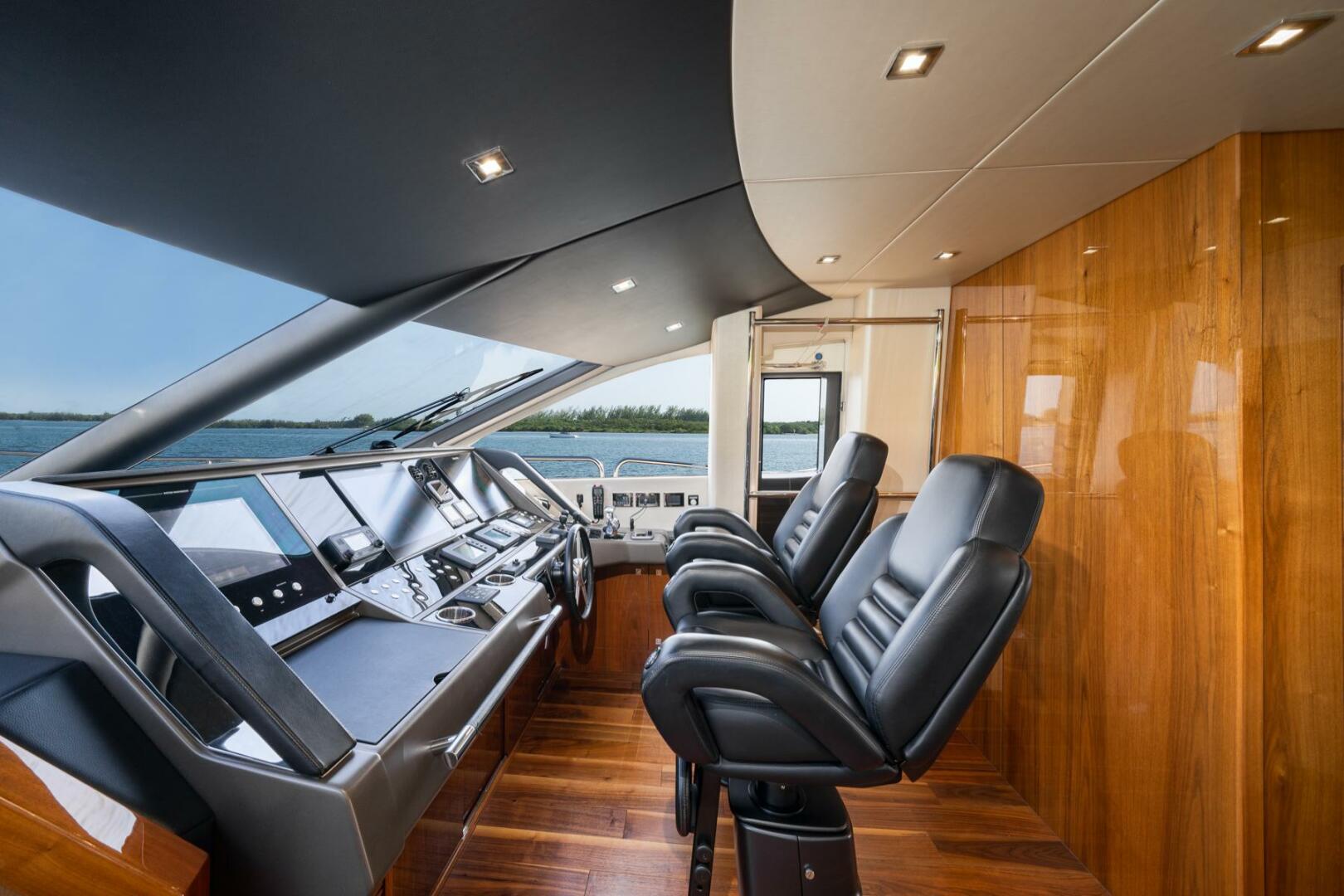 Slide: The Image of Sunseeker 28 Meter 2015 Sunseeker 28 Meter for sale  - 3873224