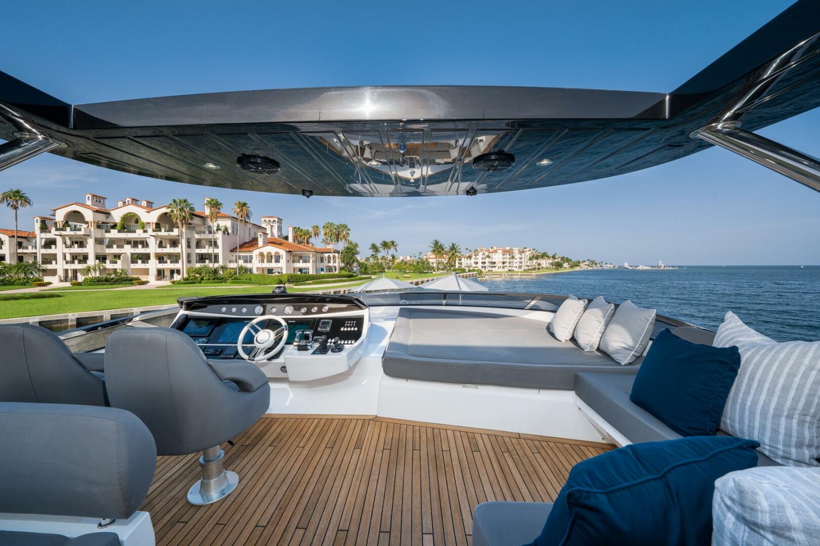 Slide: The Image of Sunseeker 28 Meter 2015 Sunseeker 28 Meter for sale  - 3873226