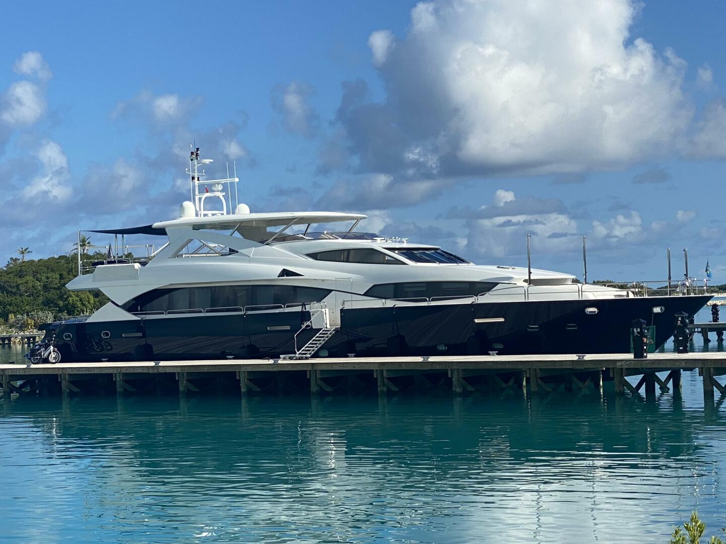 Slide: The Image of Sunseeker 34M 2011 - 4031833