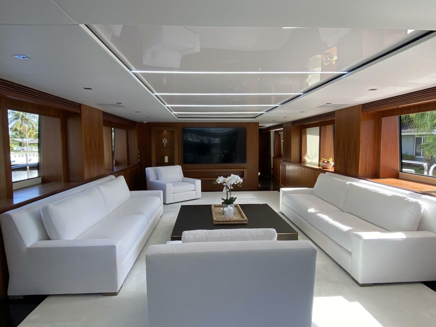 Slide: The Image of Sunseeker 34M 2011 - 4031982