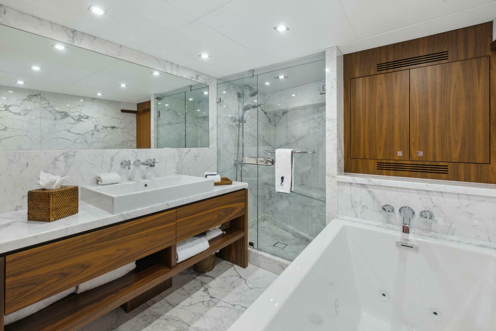 Slide: The Image of Sunseeker 34M 2011 - 4031994