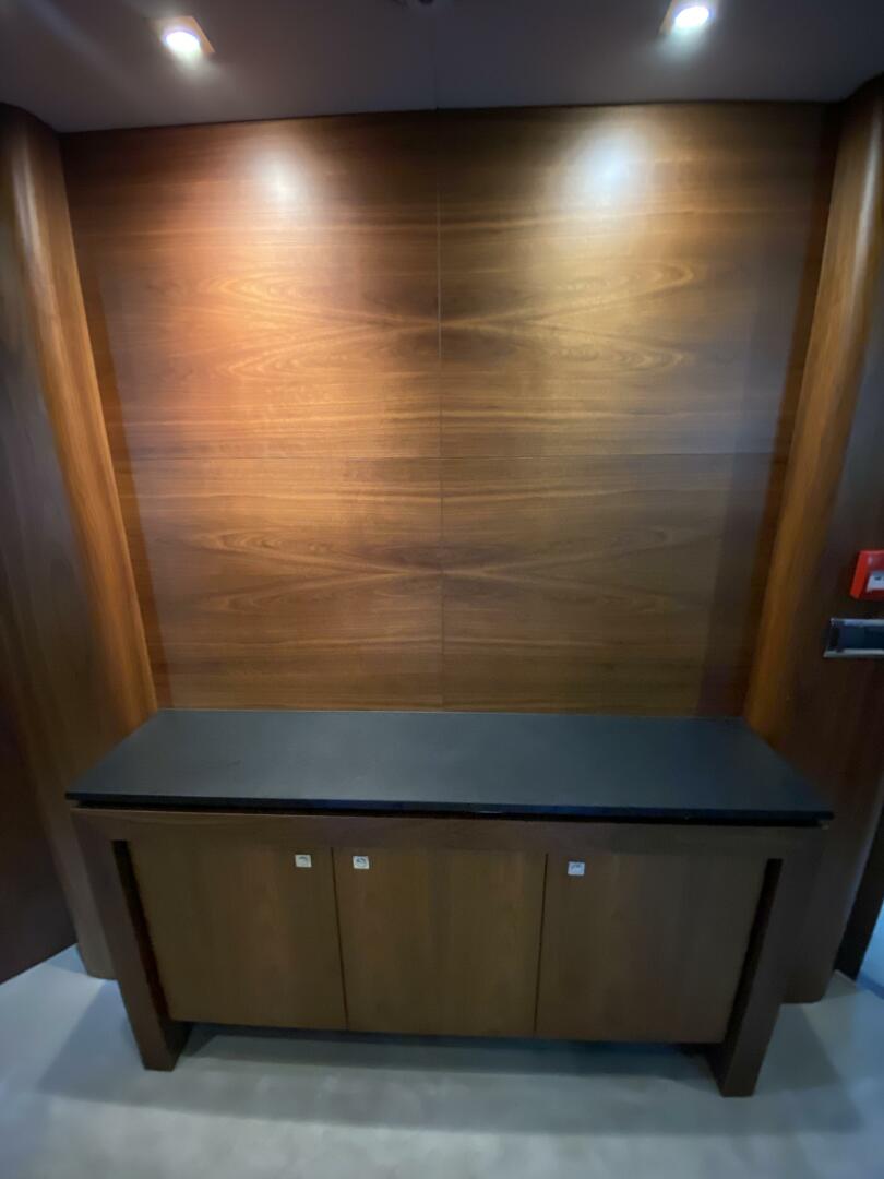 Slide: The Image of Sunseeker 34M 2011 - 4031999
