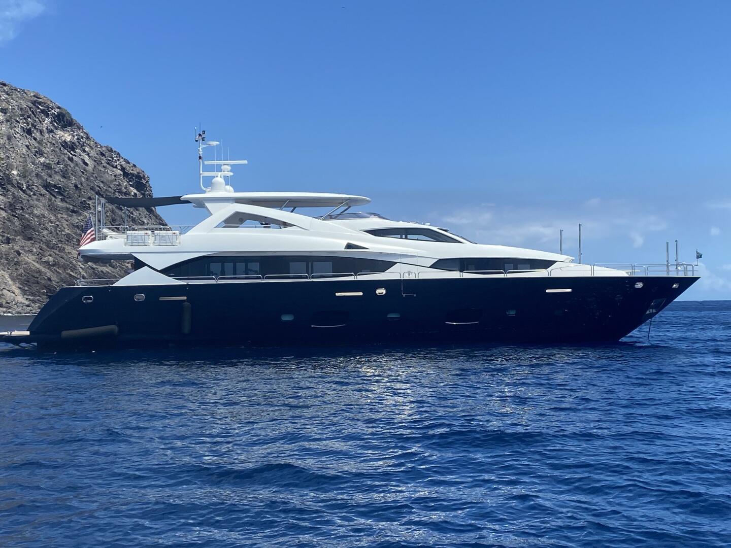 Slide: The Image of Sunseeker 34M 2011 - 4032026