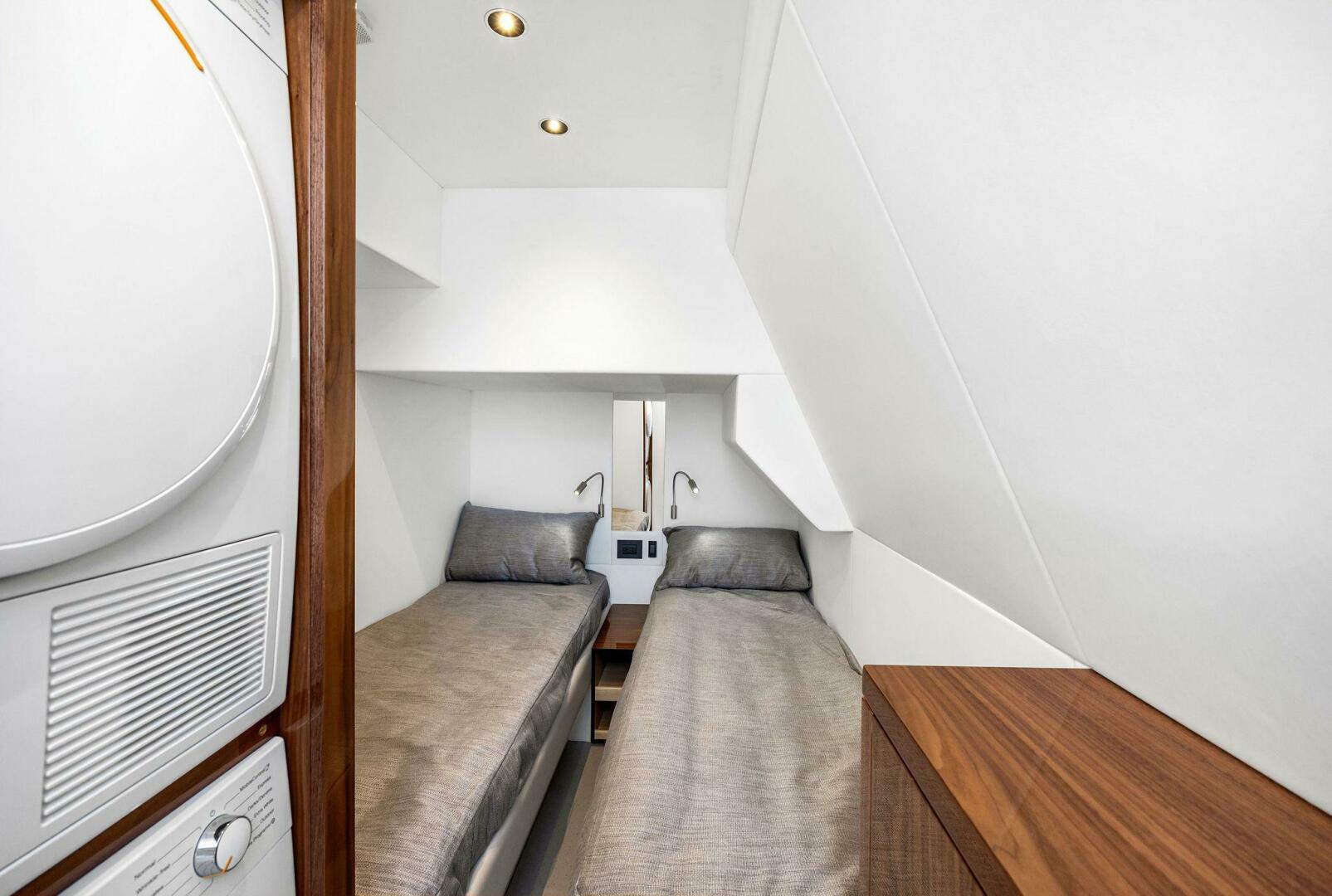 Slide: The Image of Sunseeker 68 Manhattan 2024 - 4427230