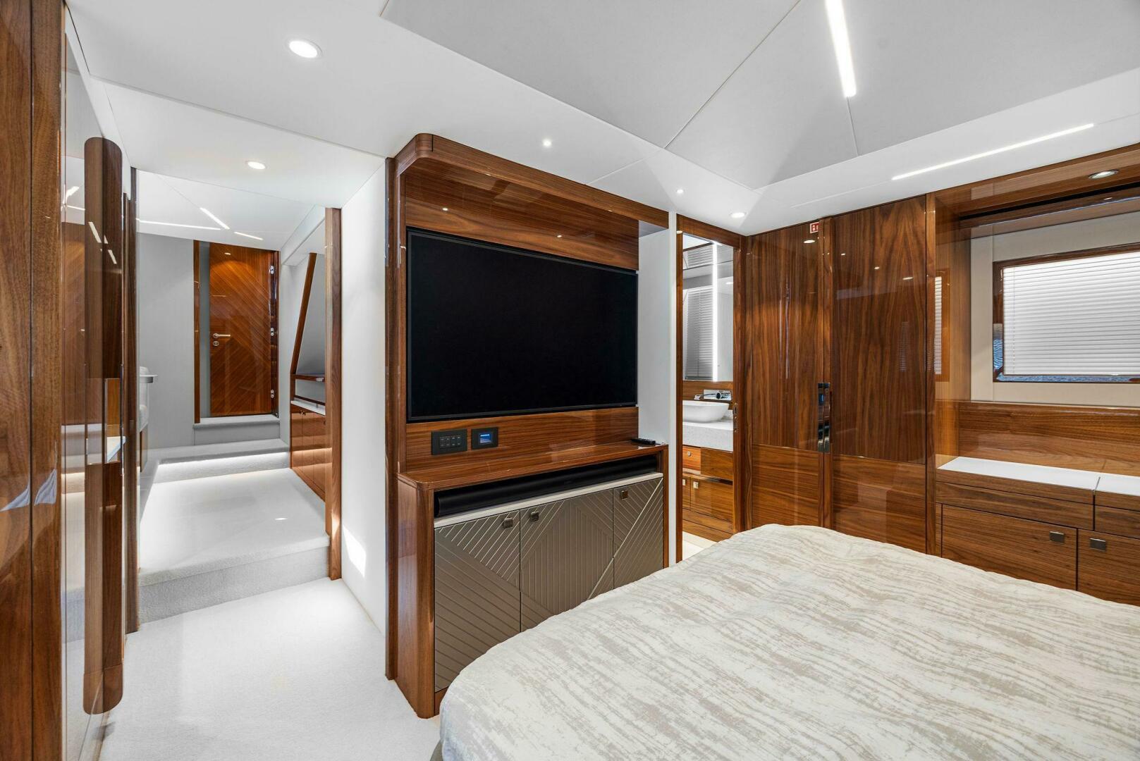 Slide: The Image of Sunseeker 68 Manhattan 2024 - 4427234