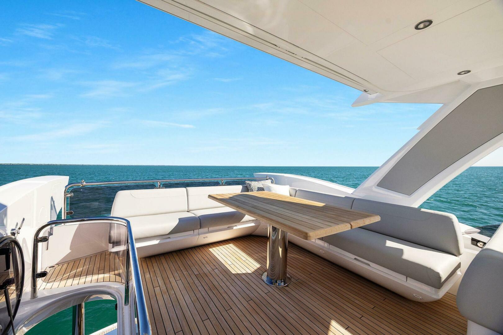 Slide: The Image of Sunseeker 68 Manhattan 2024 - 4427243