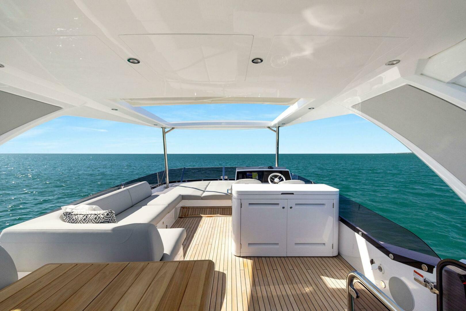 Slide: The Image of Sunseeker 68 Manhattan 2024 - 4427218