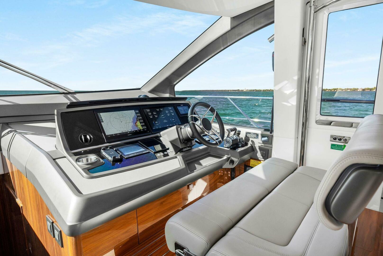 Slide: The Image of Sunseeker 68 Manhattan 2024 - 4427222