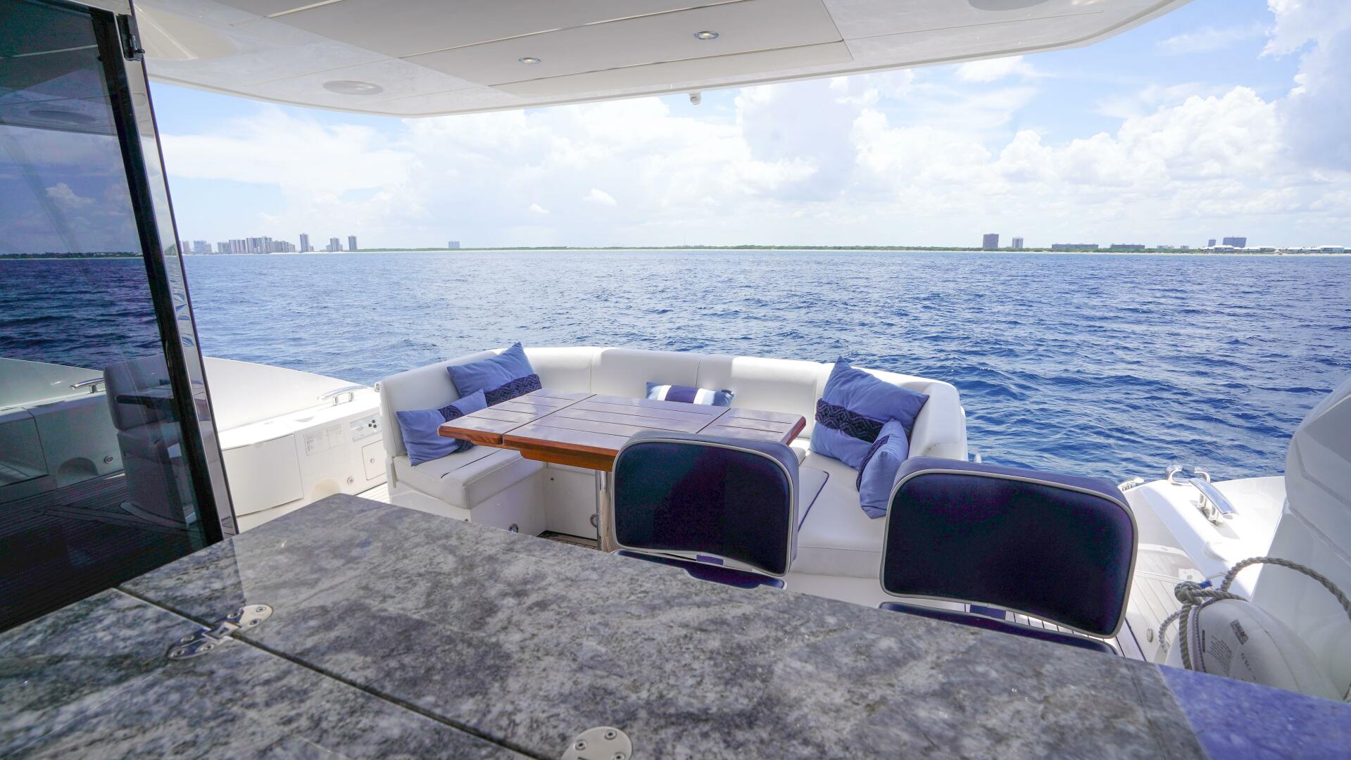 Slide: The Image of Sunseeker Manhattan 52 2018 - 5537286