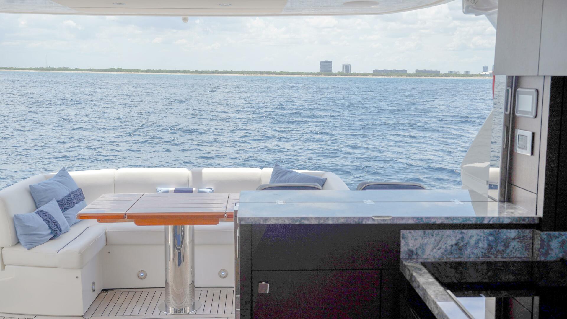 Slide: The Image of Sunseeker Manhattan 52 2018 - 5537289