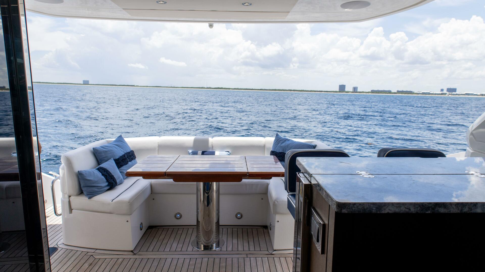 Slide: The Image of Sunseeker Manhattan 52 2018 - 5529315