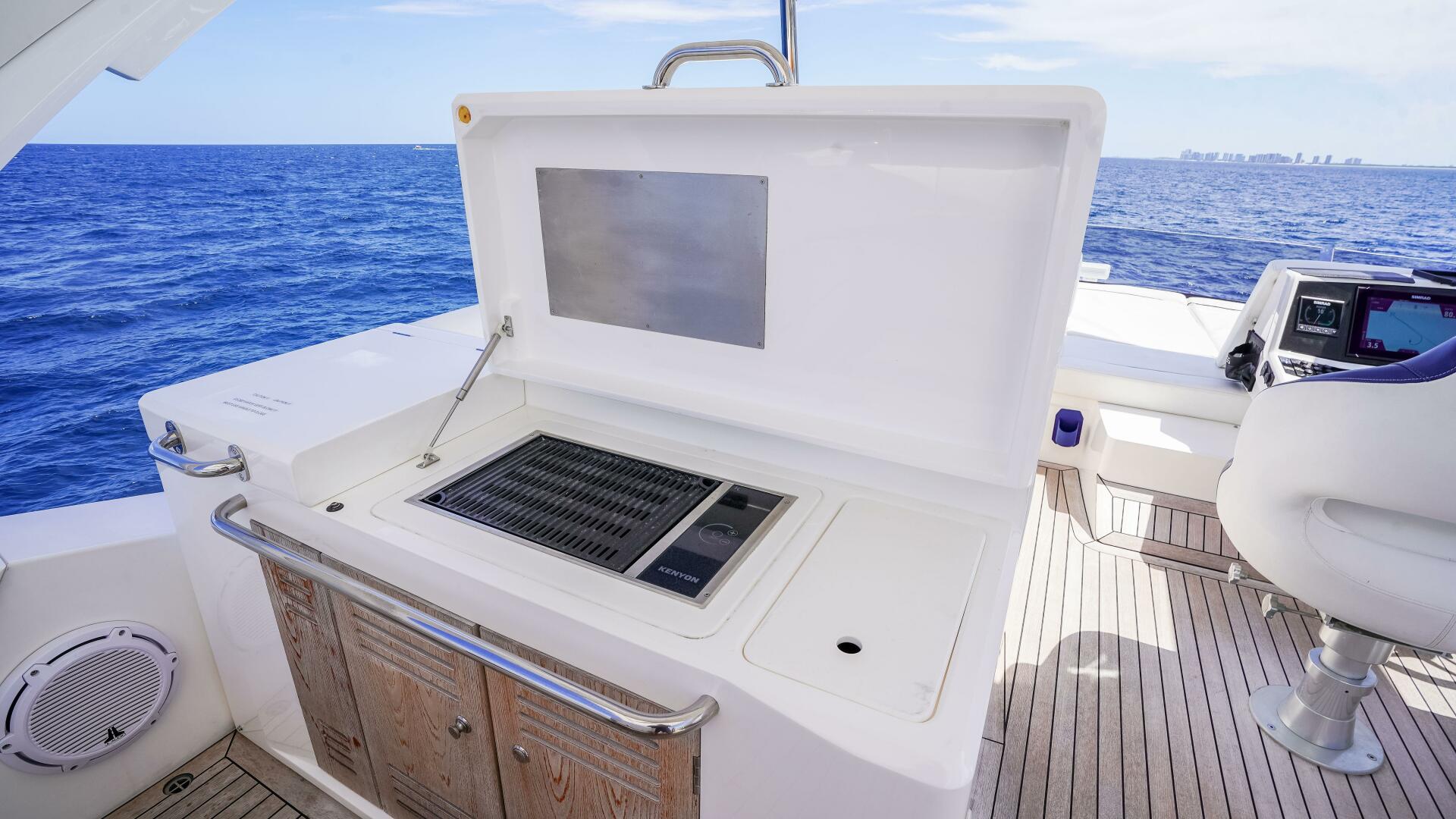 Slide: The Image of Sunseeker Manhattan 52 2018 - 5529334