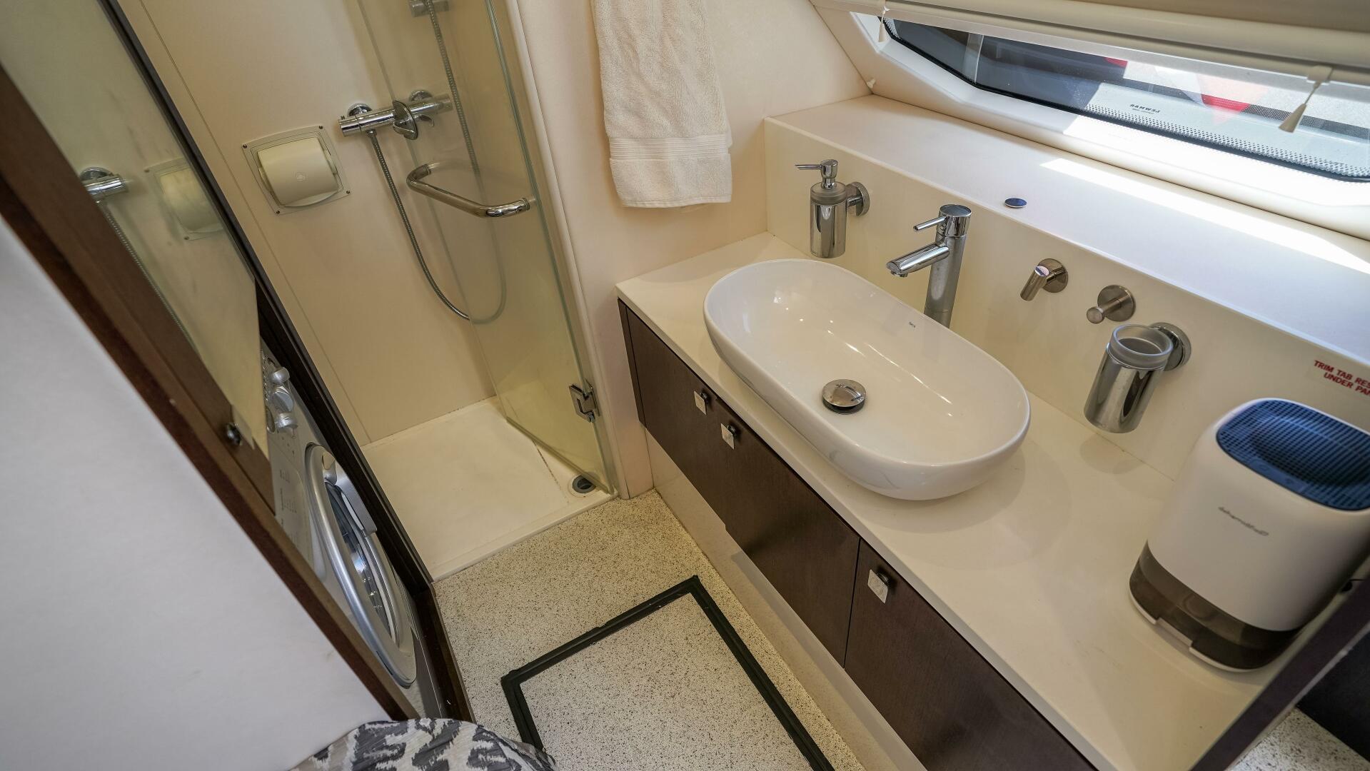 Slide: The Image of Sunseeker Manhattan 52 2018 - 5529346